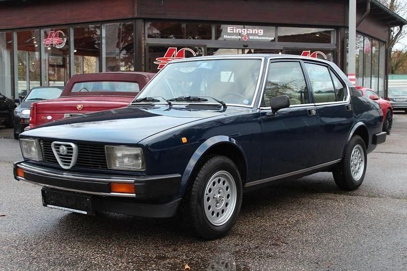 Gebraucht Alfa Romeo Alfetta 131 PS (96 kW) 1980 Blau Limousine