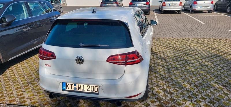Gebraucht VW Golf VII GTI 230 PS (169 kW) 2015 Weiß Limousine