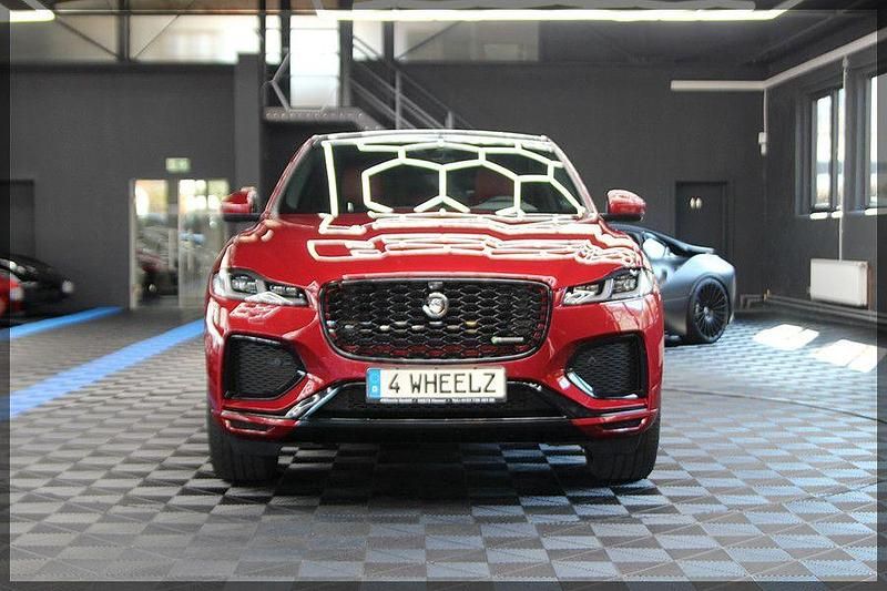 Gebraucht Jaguar F-Pace R-Dynamic 404 PS (297 kW) 2021 Rot SUV