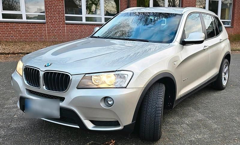 Gebraucht BMW X3 184 PS (135 kW) 2011 Gold SUV