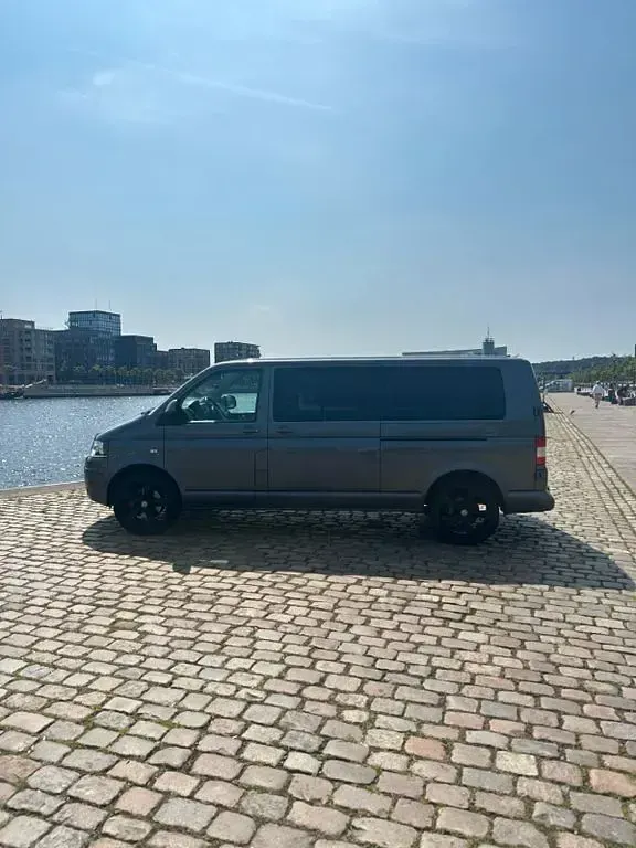 Gebraucht VW Caravelle 179 PS (131 kW) 2014 Grau Van