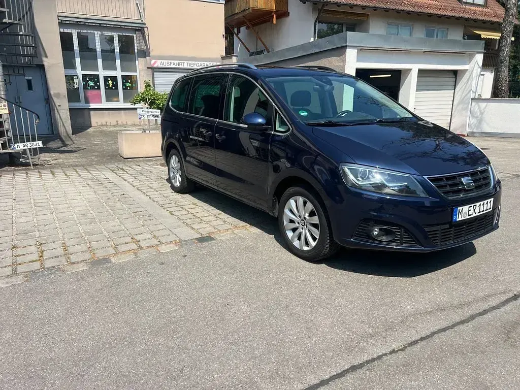 Gebraucht Seat Alhambra 4Drive 184 PS (135 kW) 2016 Blau Van / Kleinbus