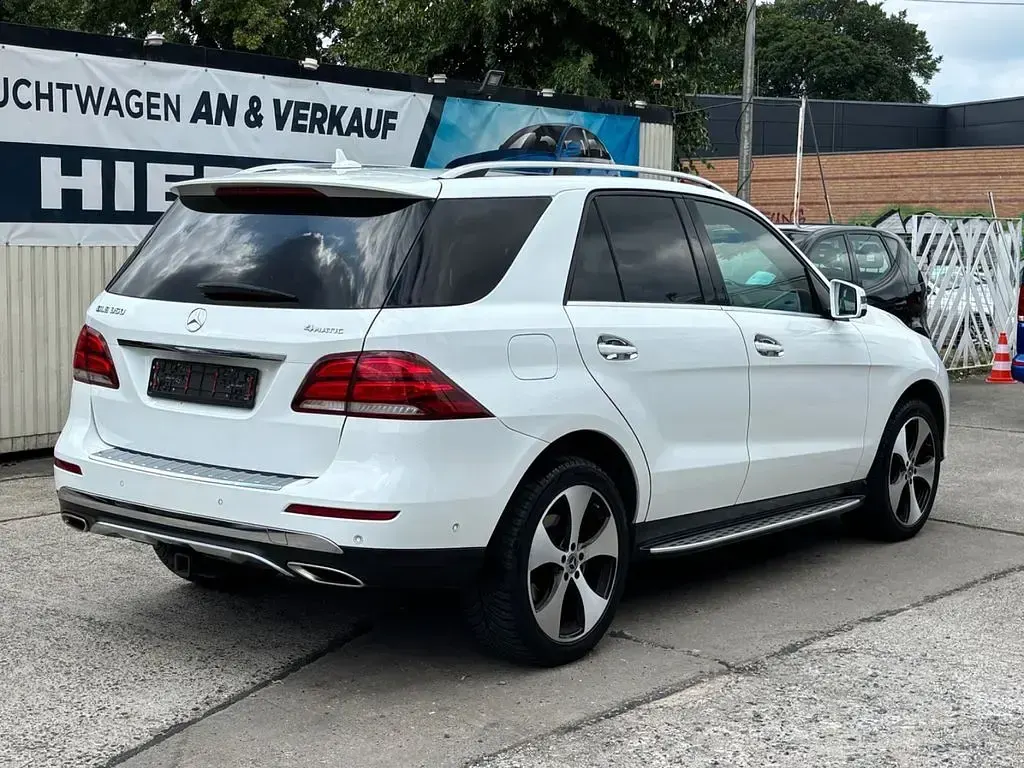 Gebraucht Mercedes GLE350 306 PS (225 kW) 2017 Weiß SUV