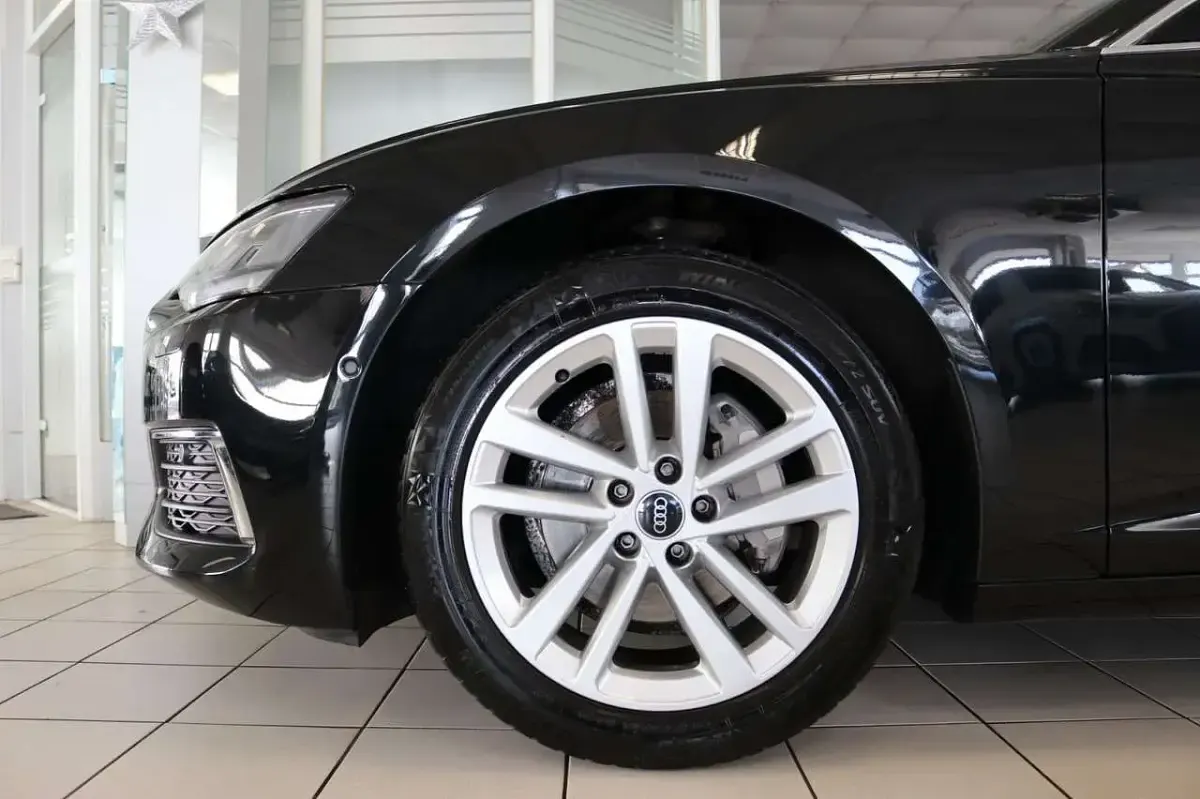 Gebraucht Audi A6 Sport 204 PS (150 kW) 2022 Schwarz Kombi