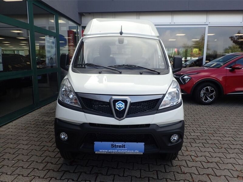 Second-hand Piaggio Porter 106 CP (77 kW) 2023 Alb