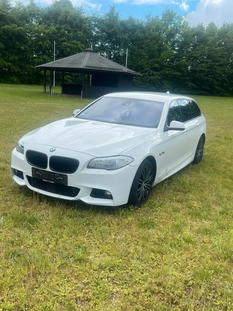 Gebraucht BMW 520 258 PS (189 kW) 2012 Weiß Kombi