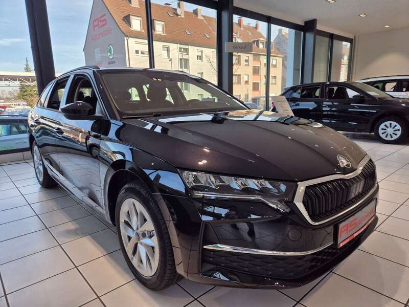 Black (metallic) Neu 2025 Skoda Octavia Kombi | 29.980 € (Superpreis) - Bild 1/4