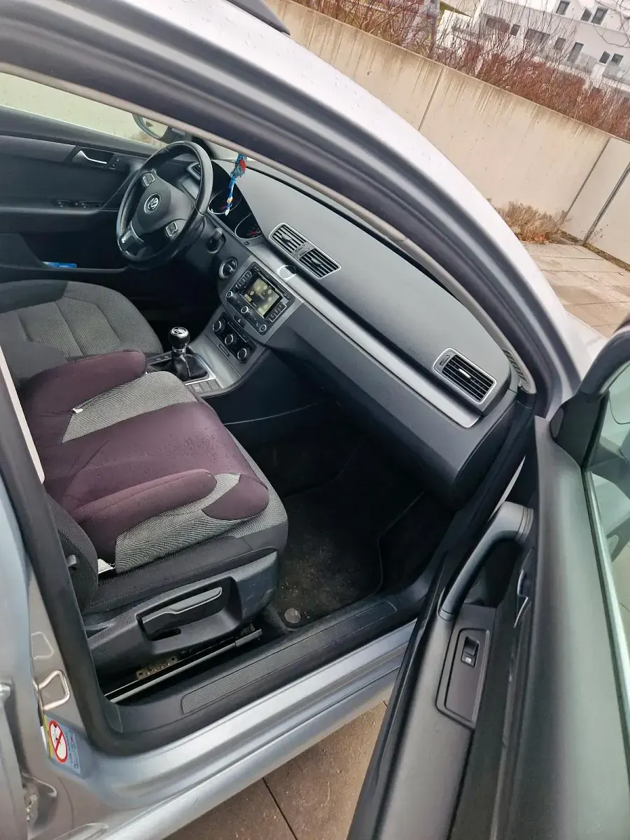 Gebraucht VW Passat 122 PS (89 kW) 2012 Silber Kombi