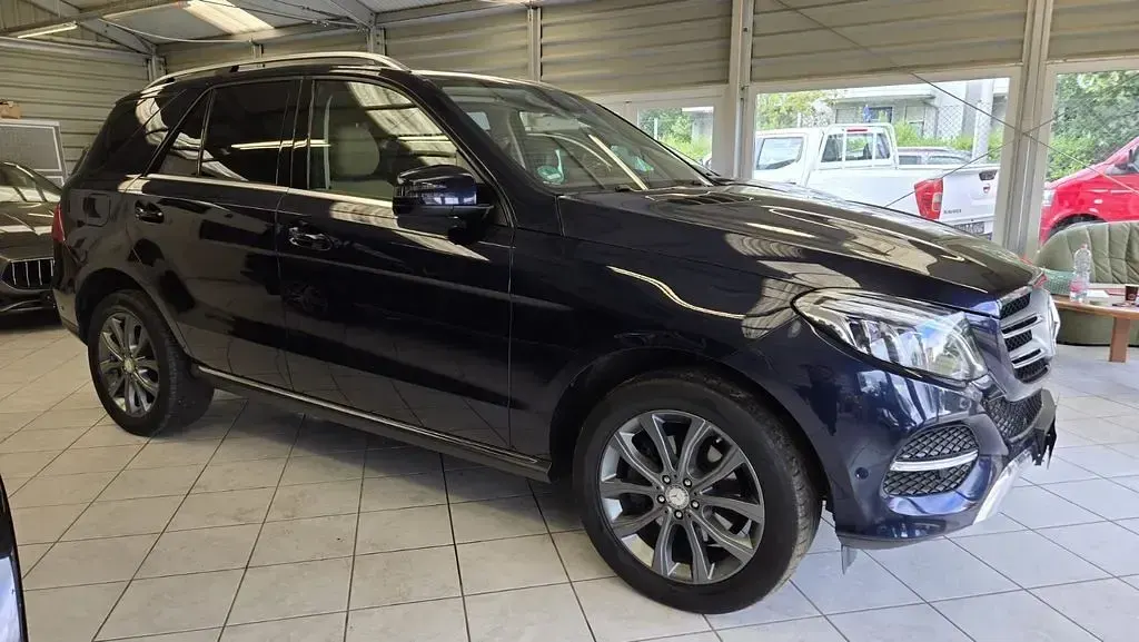 Gebraucht Mercedes GLE350 258 PS (189 kW) 2017 Blau SUV