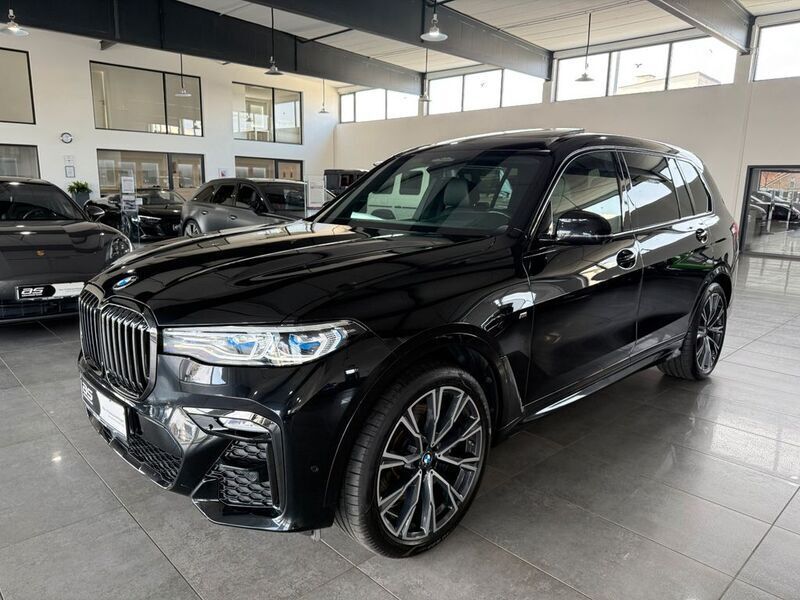 Black sapphire metallic Gebraucht 2020 BMW X7 Executive SUV | 69.990 € (Etwas zu teuer) - Bild 1/4