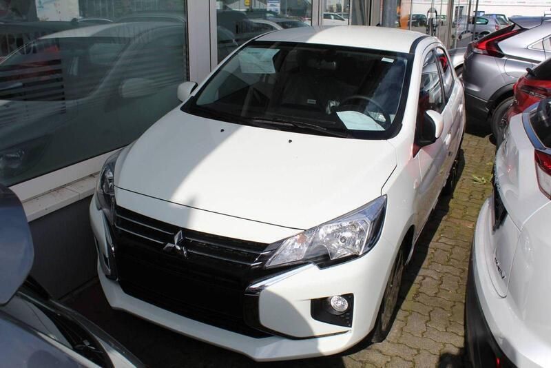 Weiß Gebraucht 2023 Mitsubishi Space Star Select+ Kleinwagen | 15.880 € (Etwas zu teuer) - Bild 1/4