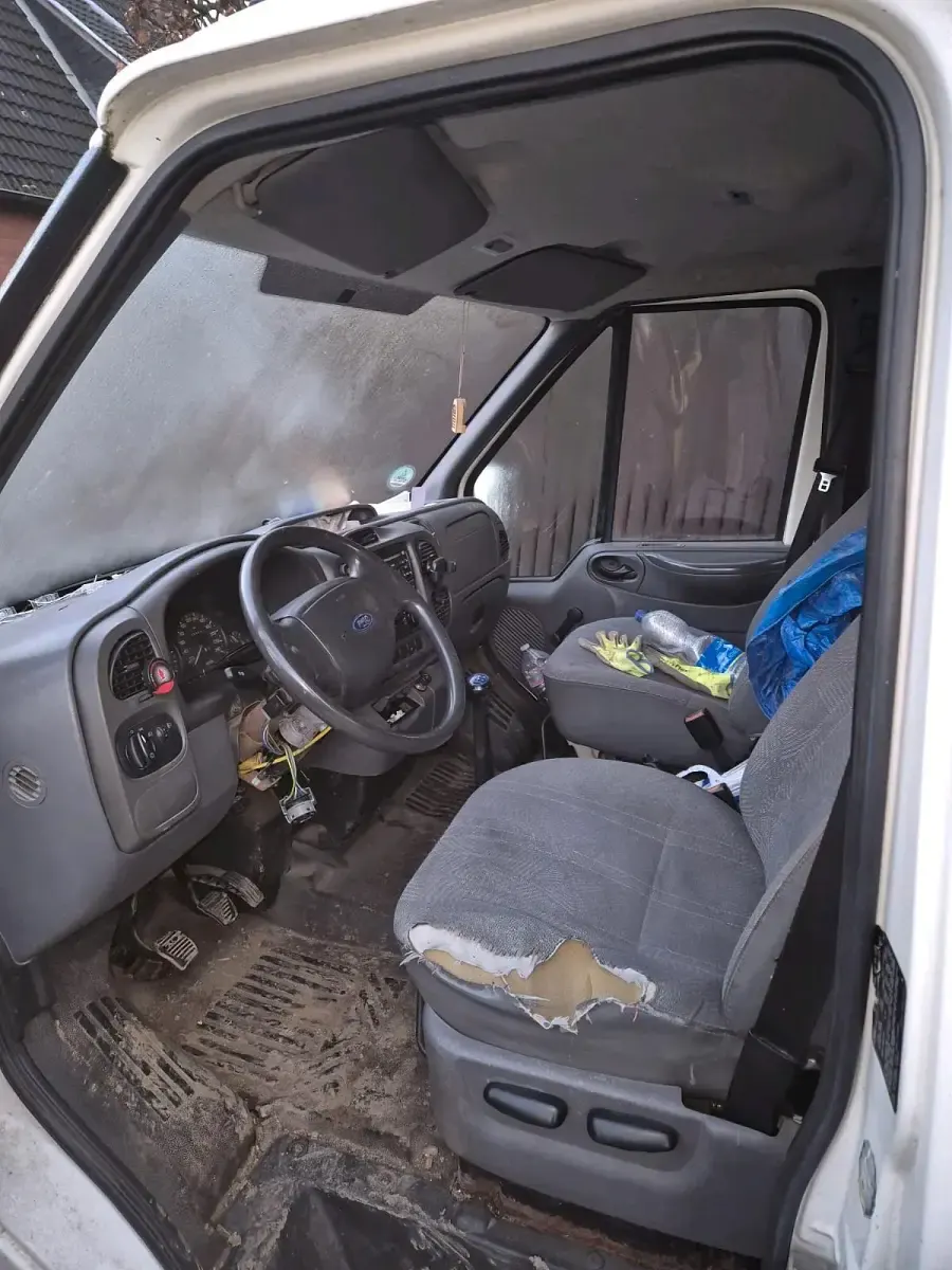 Usado Ford Transit 2003 Branco Sedan