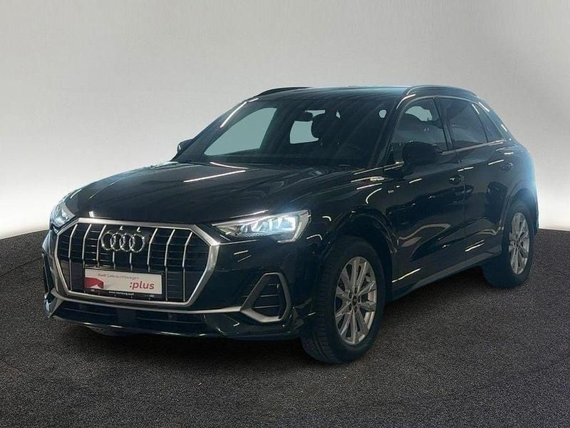 Gebraucht Audi Q3 S-Line 150 PS (110 kW) 2023 Mythosschwarz metallic SUV