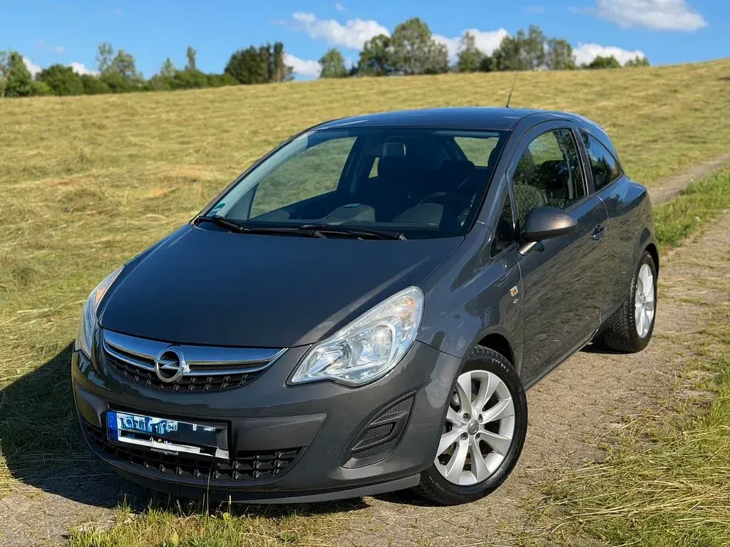 Gebraucht Opel Corsa Active 87 PS (63 kW) 2013 Grau Kleinwagen