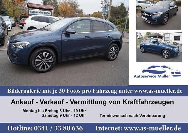 Blau Gebraucht 2020 Mercedes GLA180 Edition SUV | 27.650 € (Fairer Preis) - Bild 1/4