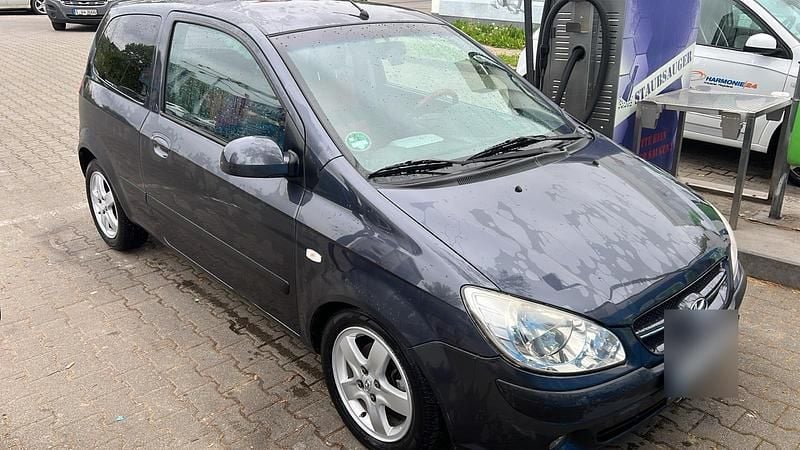 Second-hand Hyundai Getz 105 CP (77 kW) 2007 Negru Hatchback