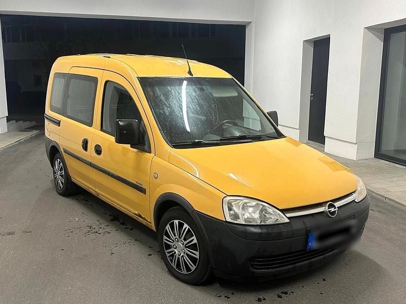 Gelb Gebraucht 2005 Opel Combo Van / Kleinbus | 999 € (Guter Preis) - Bild 1/4