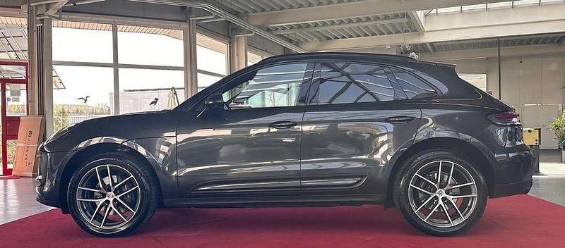 Gebraucht Porsche Macan 265 PS (194 kW) 2023 Vulkangraumetallic SUV