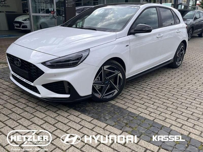Weiss Neu 2024 Hyundai i30 N Line Limousine | 28.990 € (Etwas zu teuer) - Bild 1/4
