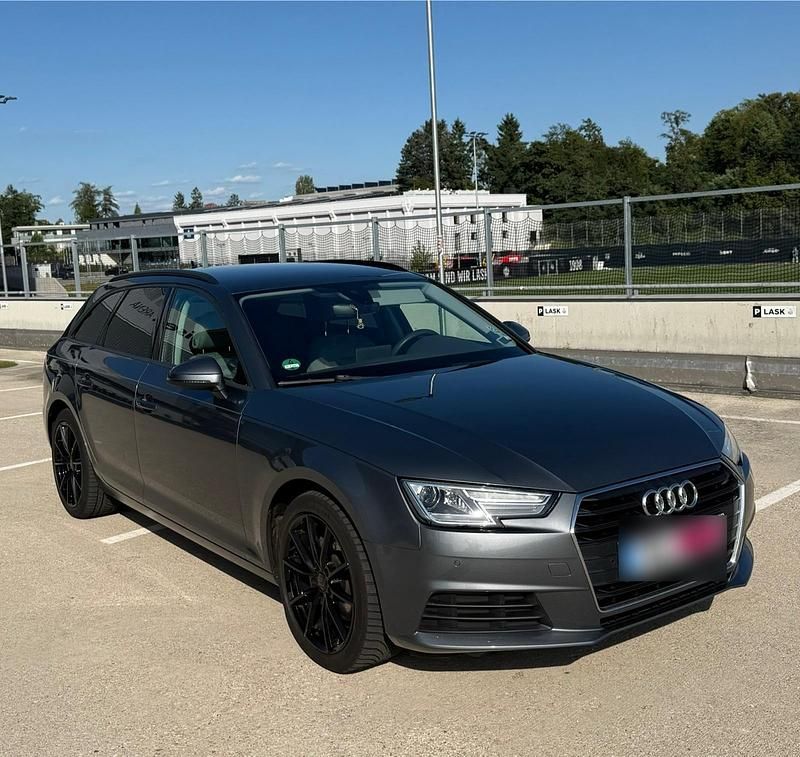 Second-hand Audi A4 Comfort 159 CP (116 kW) 2018 Gri Break