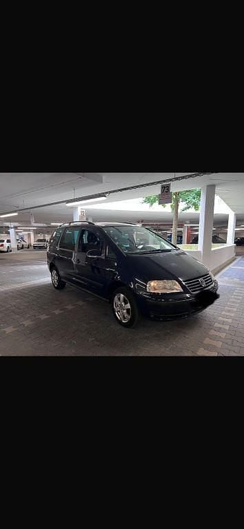 Blau Gebraucht 2009 VW Sharan United Van / Kleinbus | 2.800 € (Fairer Preis) - Bild 1/4