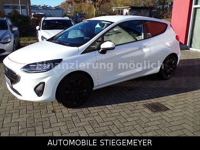 Gebraucht Ford Fiesta Cool & Connect 75 PS (55 kW) 2022 Weiß Kleinwagen