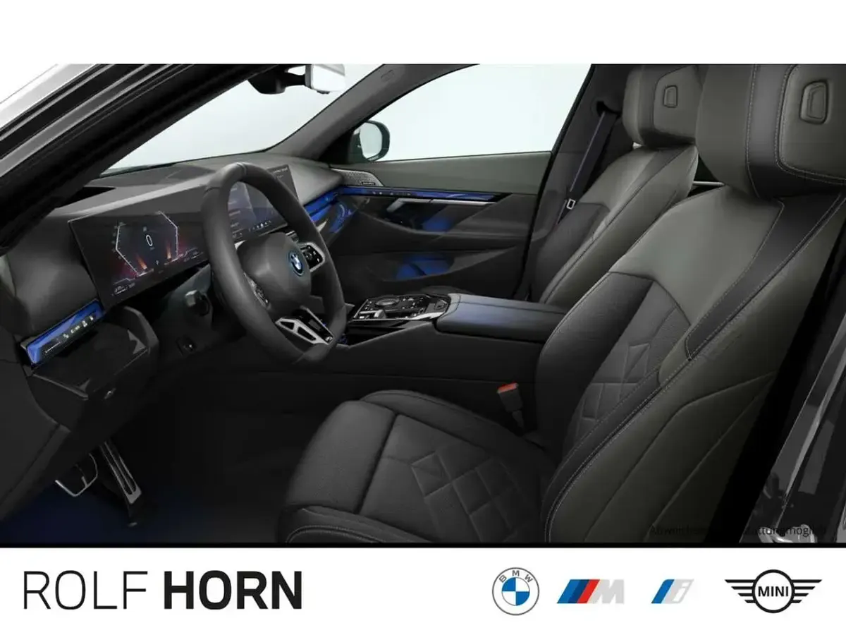 Neu BMW 550e Comfort Edition 489 PS (359 kW) 2025 Schwarz Kombi