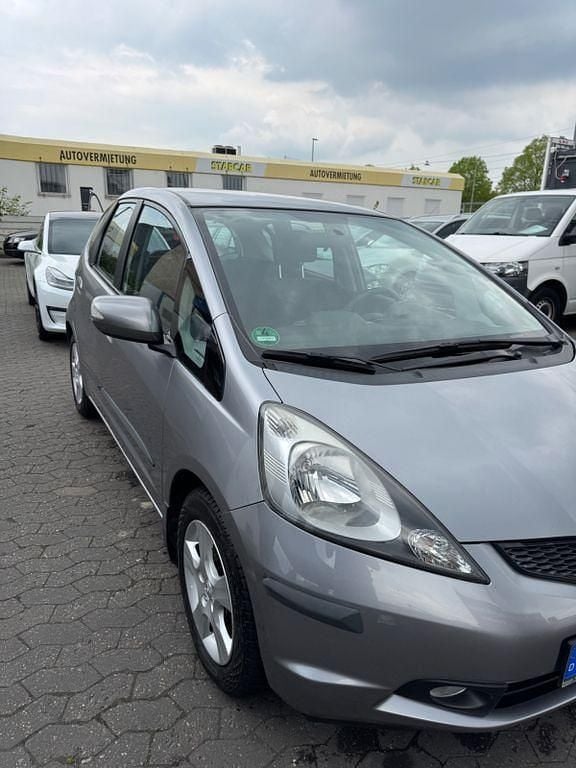 Gebraucht Honda Jazz Elegance 99 PS (72 kW) 2009 Grau Kleinwagen