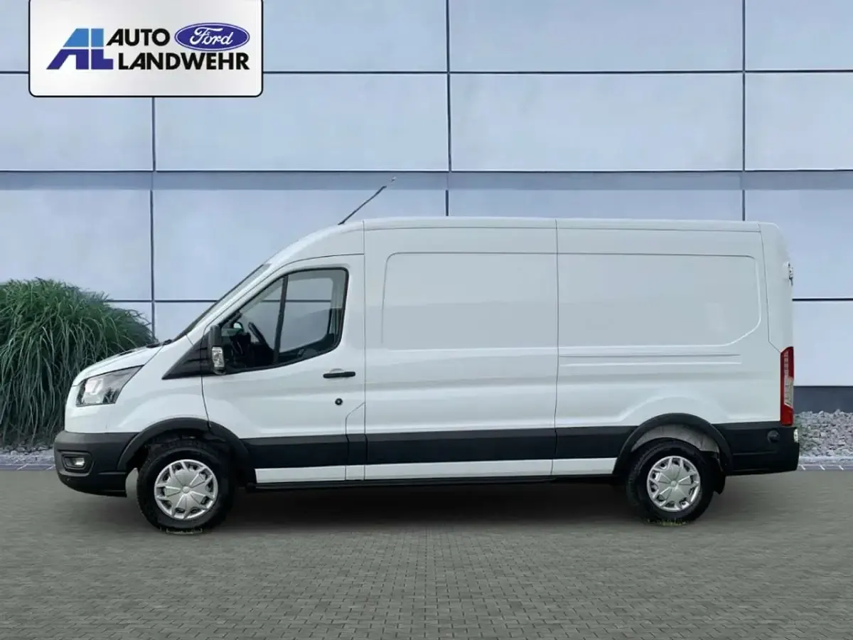 Gebraucht Ford Transit Trend 131 PS (96 kW) 2024 Frozen white Van / Kleinbus