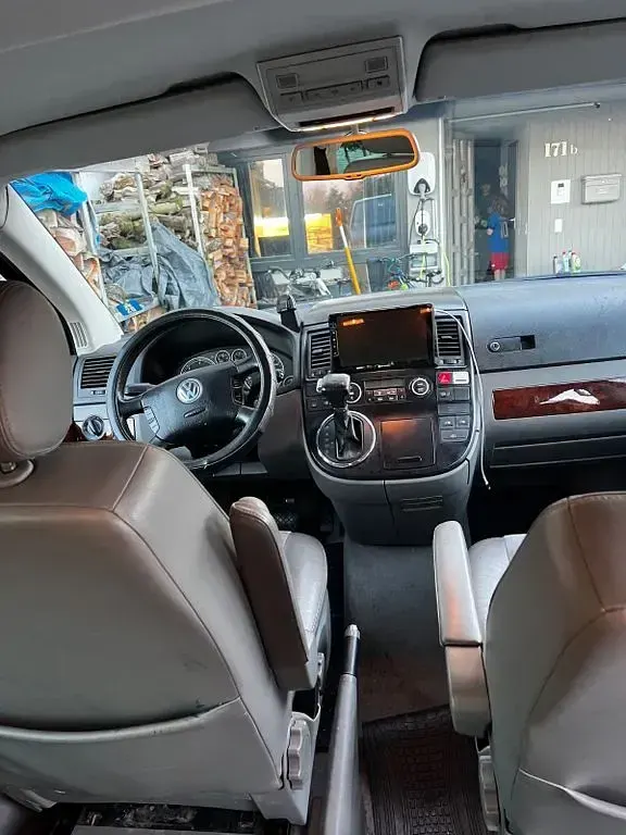 Używany VW T5 174 KM (127 kW) 2005 Czarny Van