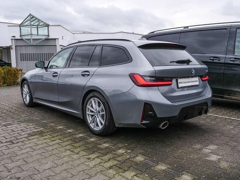 Gebraucht BMW 320 M Sport 184 PS (135 kW) 2025 Grau Kombi