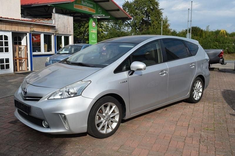 Silber Gebraucht 2013 Toyota Prius+ Life Van / Kleinbus | 13.500 € (Guter Preis) - Bild 1/4