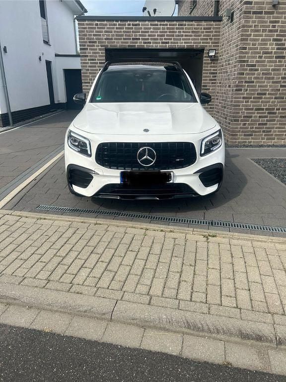 Gebraucht Mercedes GLB250 AMG line 224 PS (164 kW) 2020 Weiß SUV