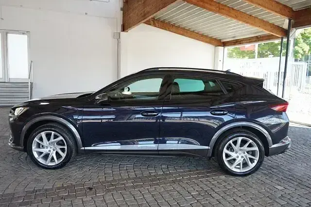 Używany Cupra Formentor Basis 204 KM (150 kW) 2022 Niebieski SUV