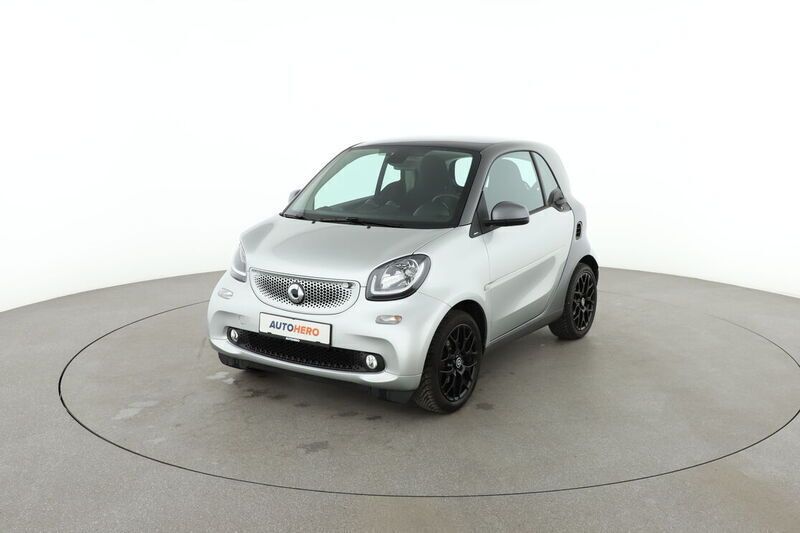 Grau Gebraucht 2019 Smart ForTwo Coupé Basis Coupé | 14.950 € (Fairer Preis) - Bild 1/4