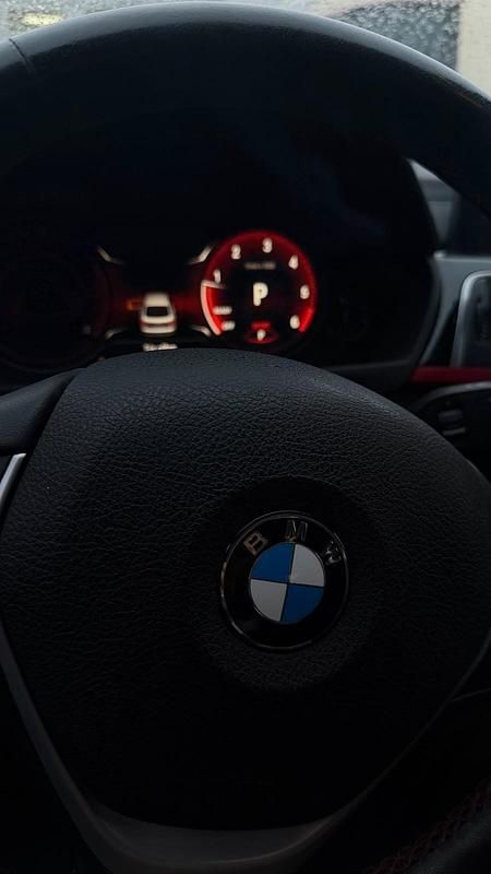 Gebraucht BMW 320 190 PS (139 kW) 2019 Schwarz Limousine