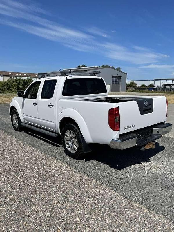 Gebraucht Nissan Navara 231 PS (169 kW) 2015 Weiß Pickup