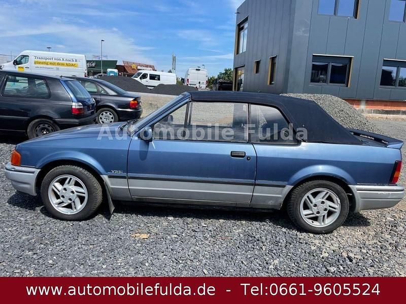 Gebraucht Ford Escort Cabriolet 90 PS (66 kW) 1988 Blau metallic Cabrio