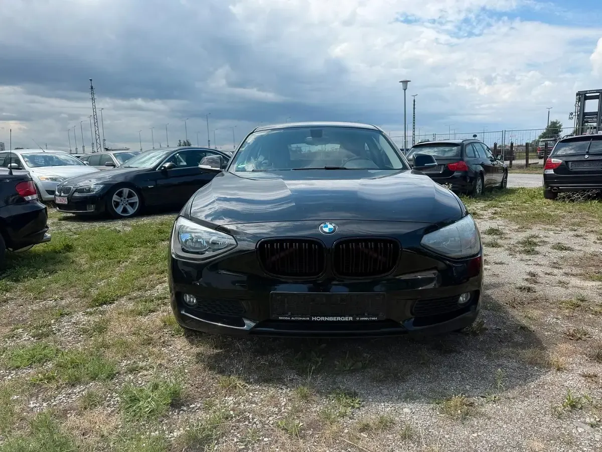 Gebraucht BMW 114 Sport Line 102 PS (75 kW) 2012 Schwarz ii Kleinwagen