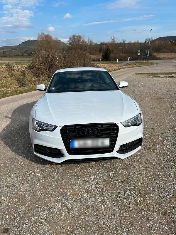 Second-hand Audi A5 S-Line 190 CP (139 kW) 2017 Gri Coupe