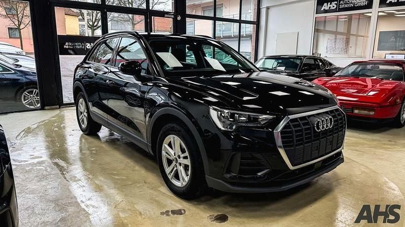 Gebraucht Audi Q3 Advanced Plus 150 PS (110 kW) 2022 Schwarz SUV