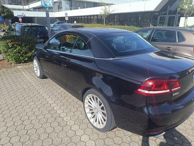 Gebraucht VW Eos 124 PS (91 kW) 2012 Schwarz Cabrio