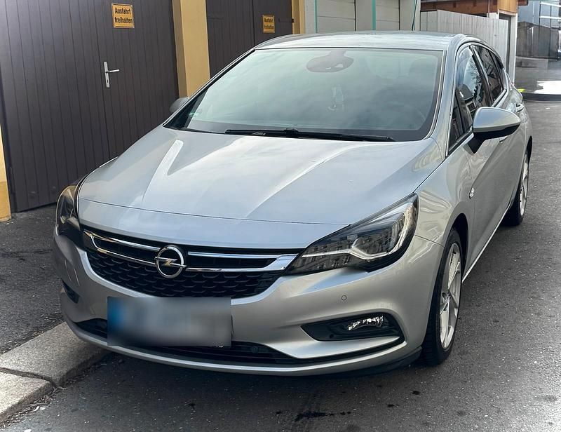 Gebraucht Opel Astra 160 PS (117 kW) 2016 Silber Limousine