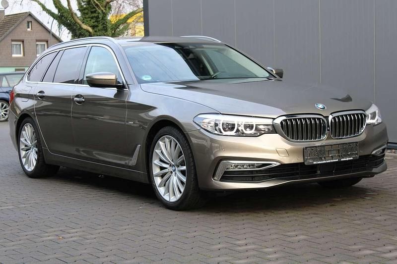 Gebraucht BMW 520 Luxury Line 190 PS (139 kW) 2018 Atlaszeder metallic Kombi