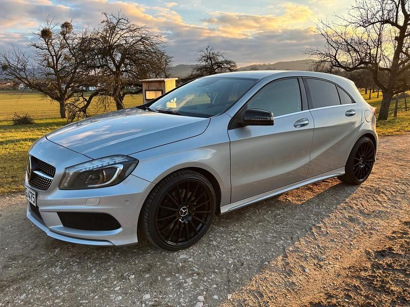 Silber Gebraucht 2013 Mercedes A250 AMG Limousine | 16.500 € (Guter Preis) - Bild 1/4