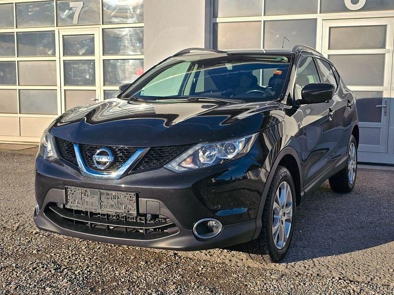 Schwarz Gebraucht 2015 Nissan Qashqai 360º SUV | 9.699 € (Etwas zu teuer) - Bild 1/4
