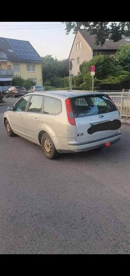 Gebraucht Ford Focus 109 PS (80 kW) 2007 Silber Kombi