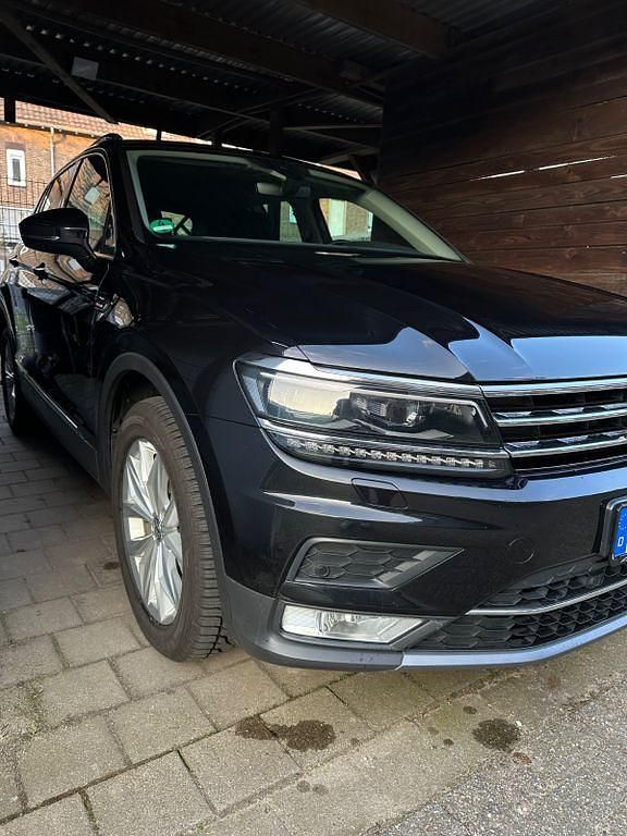 Gebraucht VW Tiguan Highline 150 PS (110 kW) 2017 Schwarz SUV