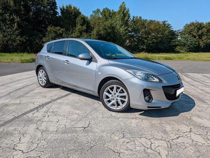 Silber Gebraucht 2012 Mazda 3 Sports-Line Limousine | 5.890 € (Guter Preis) - Bild 1/4