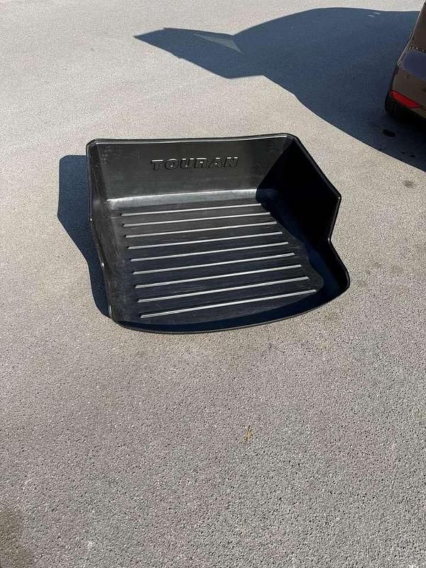 Gebraucht VW Touran Cup 140 PS (102 kW) 2014 Braun Van / Kleinbus